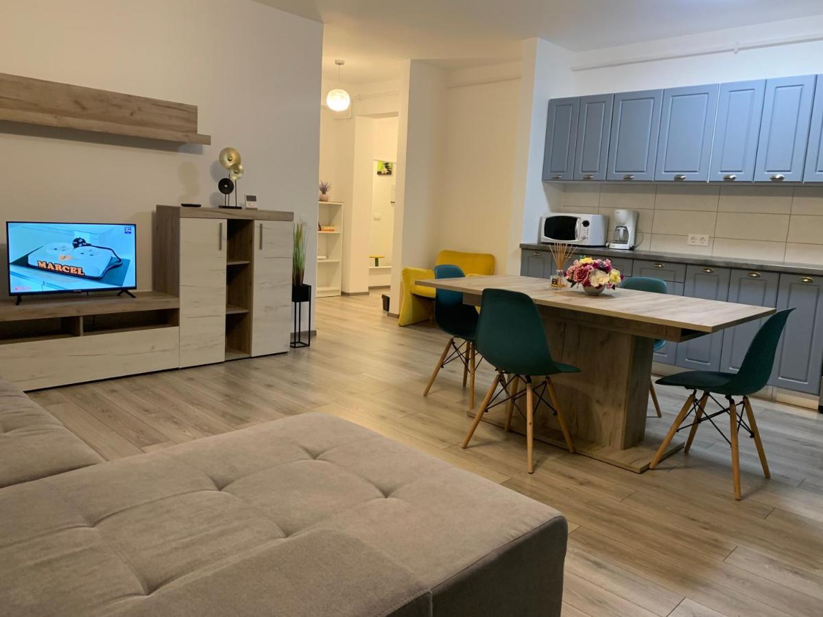 Appartement Apartament Sara à Târgu-Mureş Extérieur photo